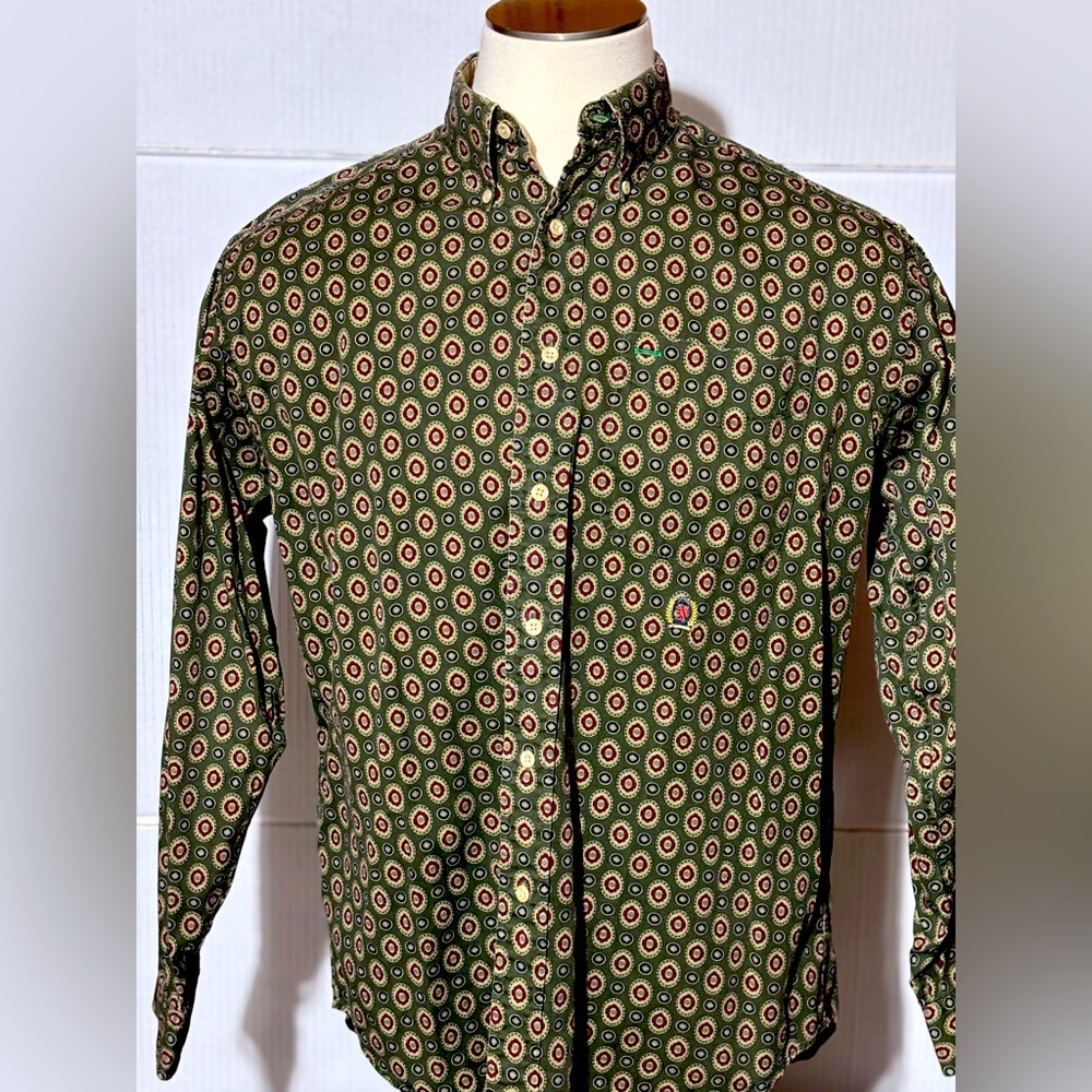 Tommy Hilfiger men’s Medium button up casual shirt 30” length beautiful green
